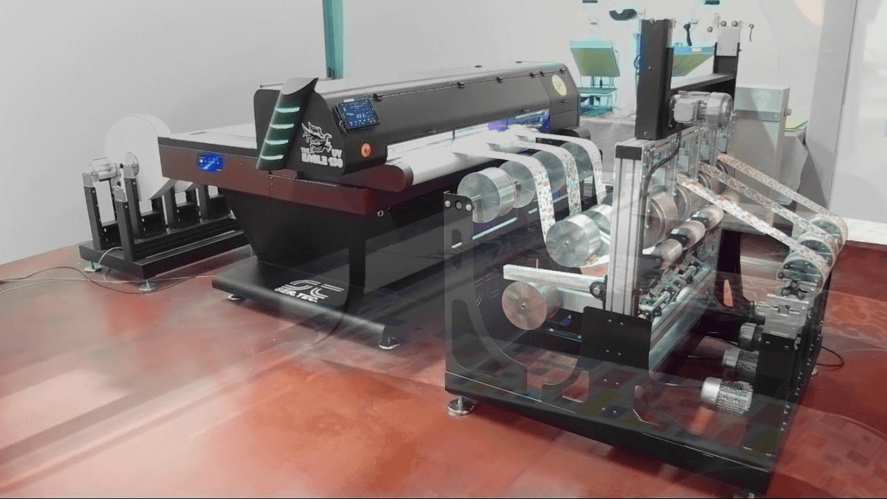 Eagle UV 130 flatbed and roll to roll